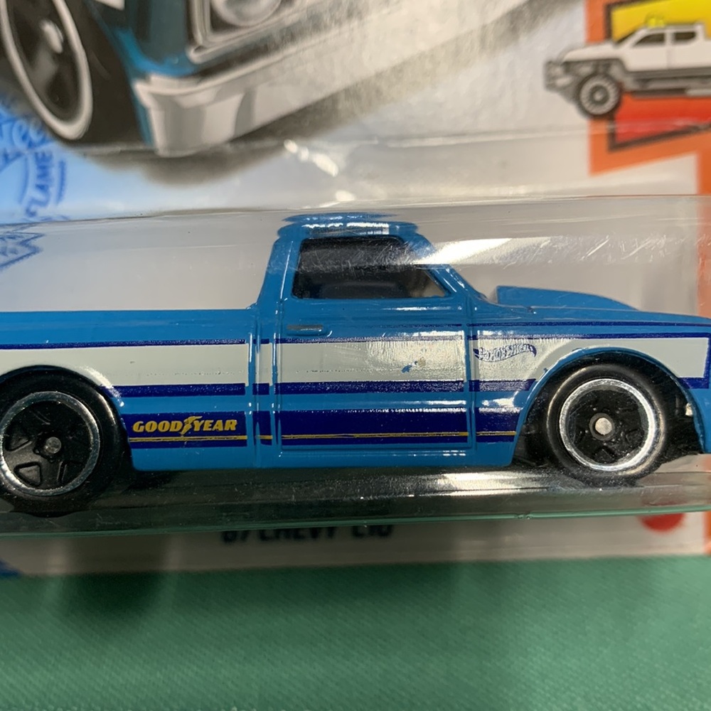67 Chevy C10 Blue Pickup Hot Whee - Picture 11 of 11